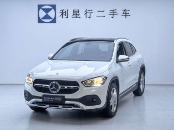Mercedes GLA 180 2021